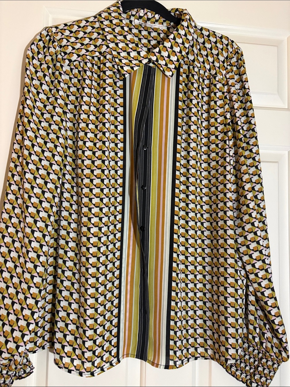DR2 Nordstrom geometric button down collar Blouse Women’s XL